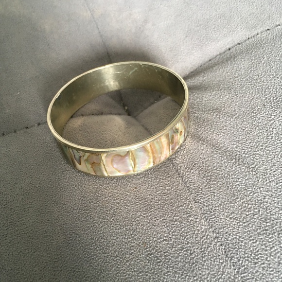 Abalone Shell Bangle Bracelet - Mexico - Picture 4 of 4